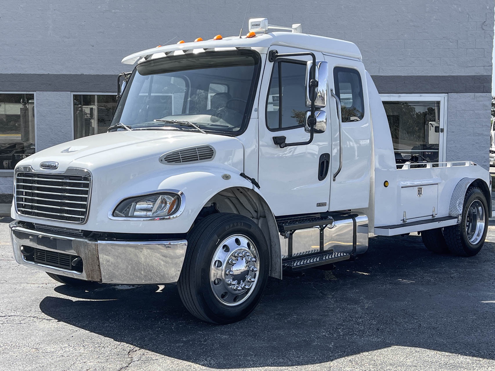 used-2008-freightliner-m2-106-for-sale-sold-karma-naperville-stock