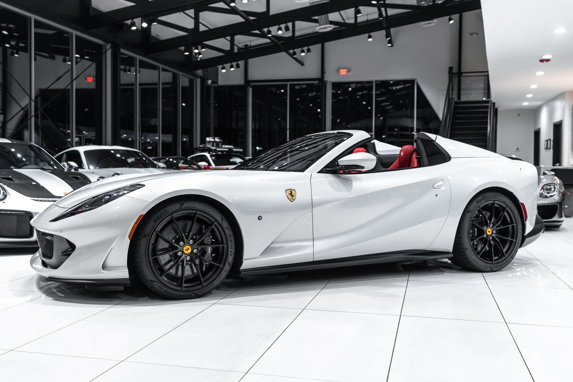 2023 Ferrari 812 GTS Base - Photo 2