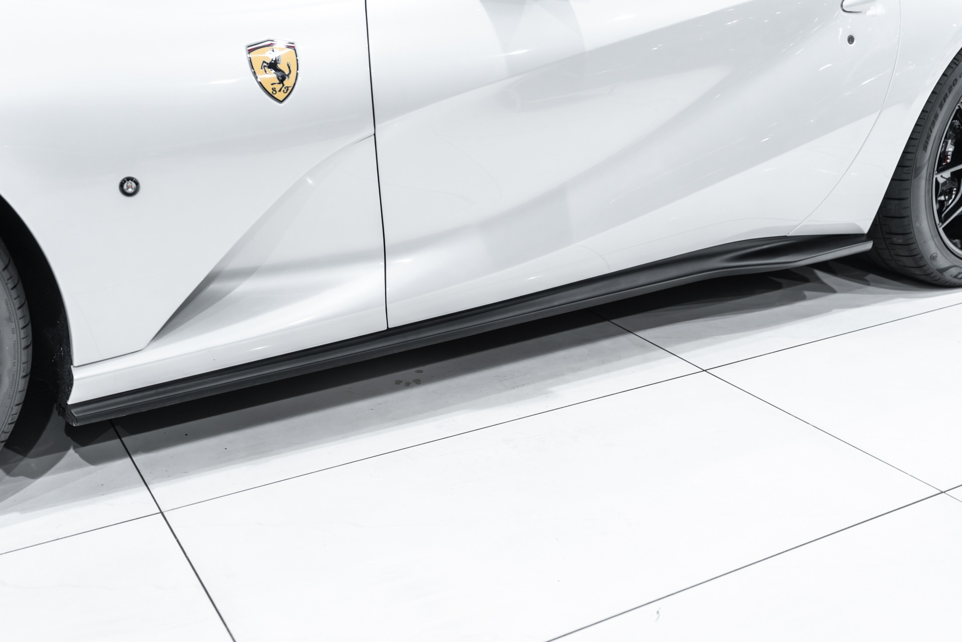 2023 Ferrari 812 GTS Base - Photo 40
