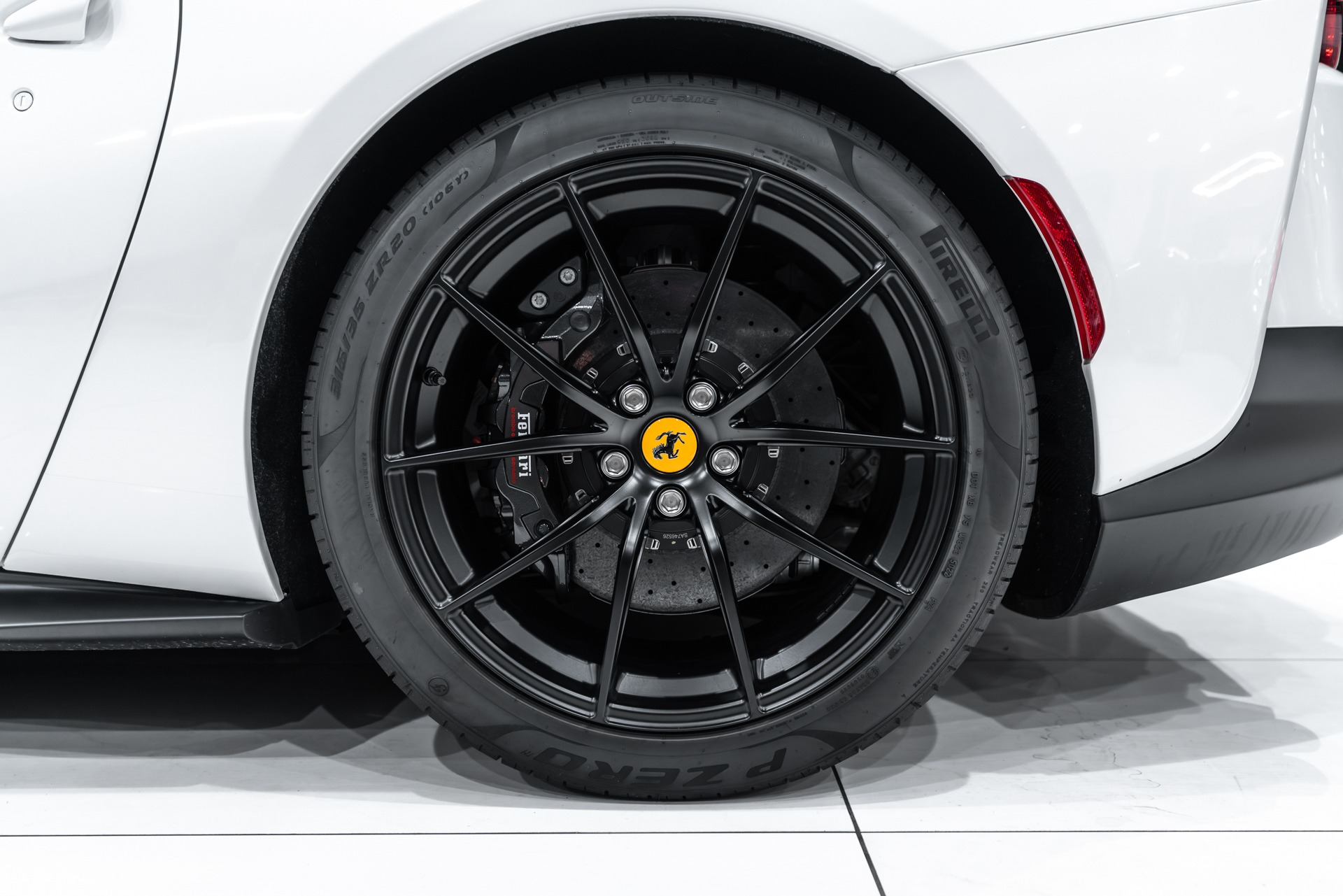 2023 Ferrari 812 GTS Base - Photo 60