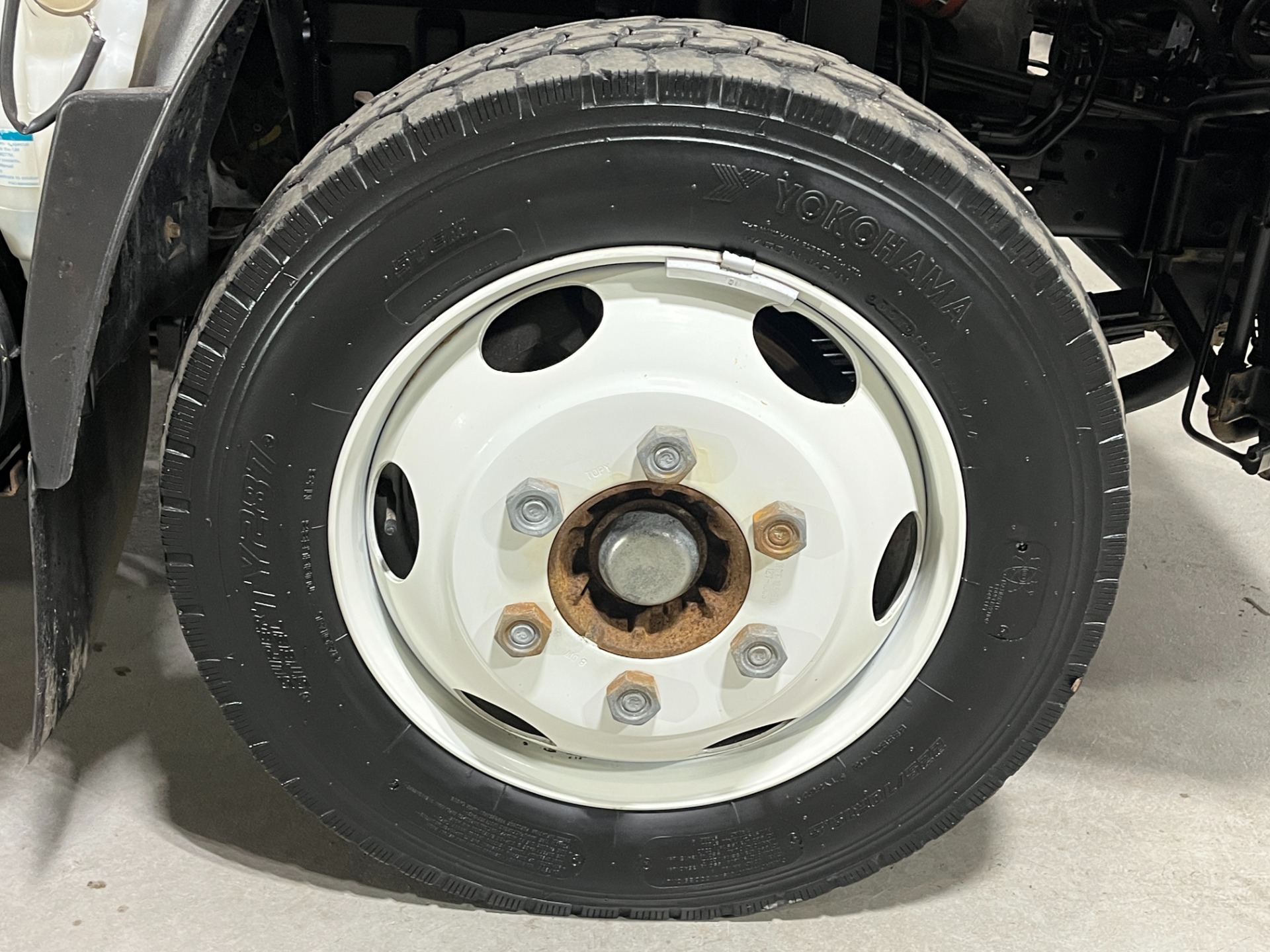 2018 Isuzu NRR - Photo 21