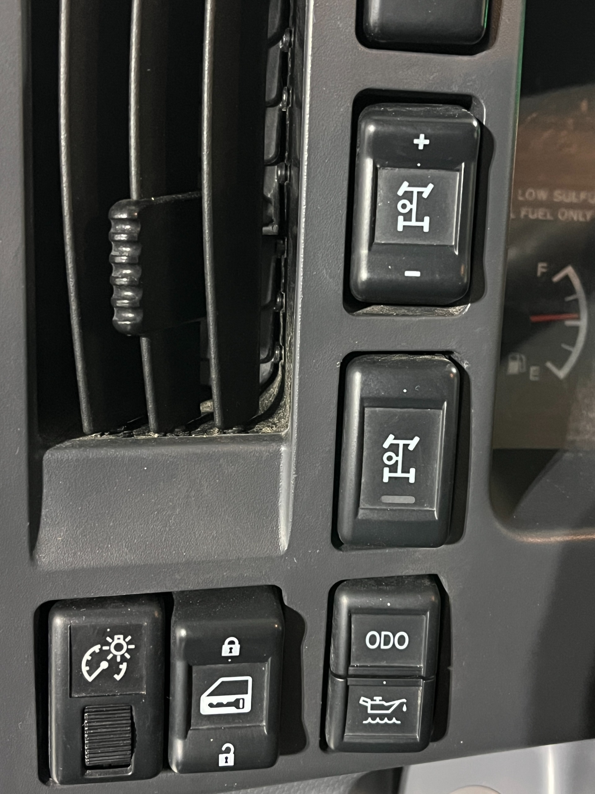2018 Isuzu NRR - Photo 29