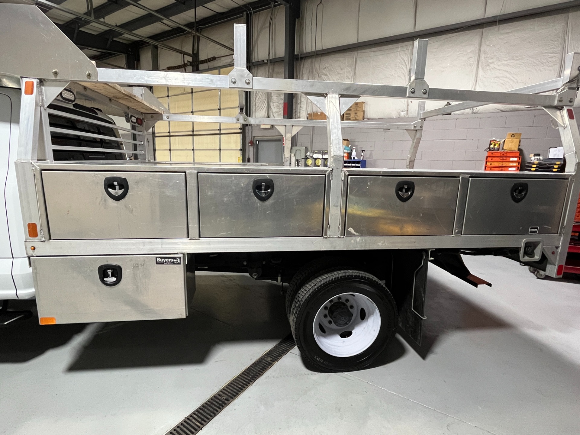 2023 Ford F-550 Super Duty Chassis Cab XL - Photo 12