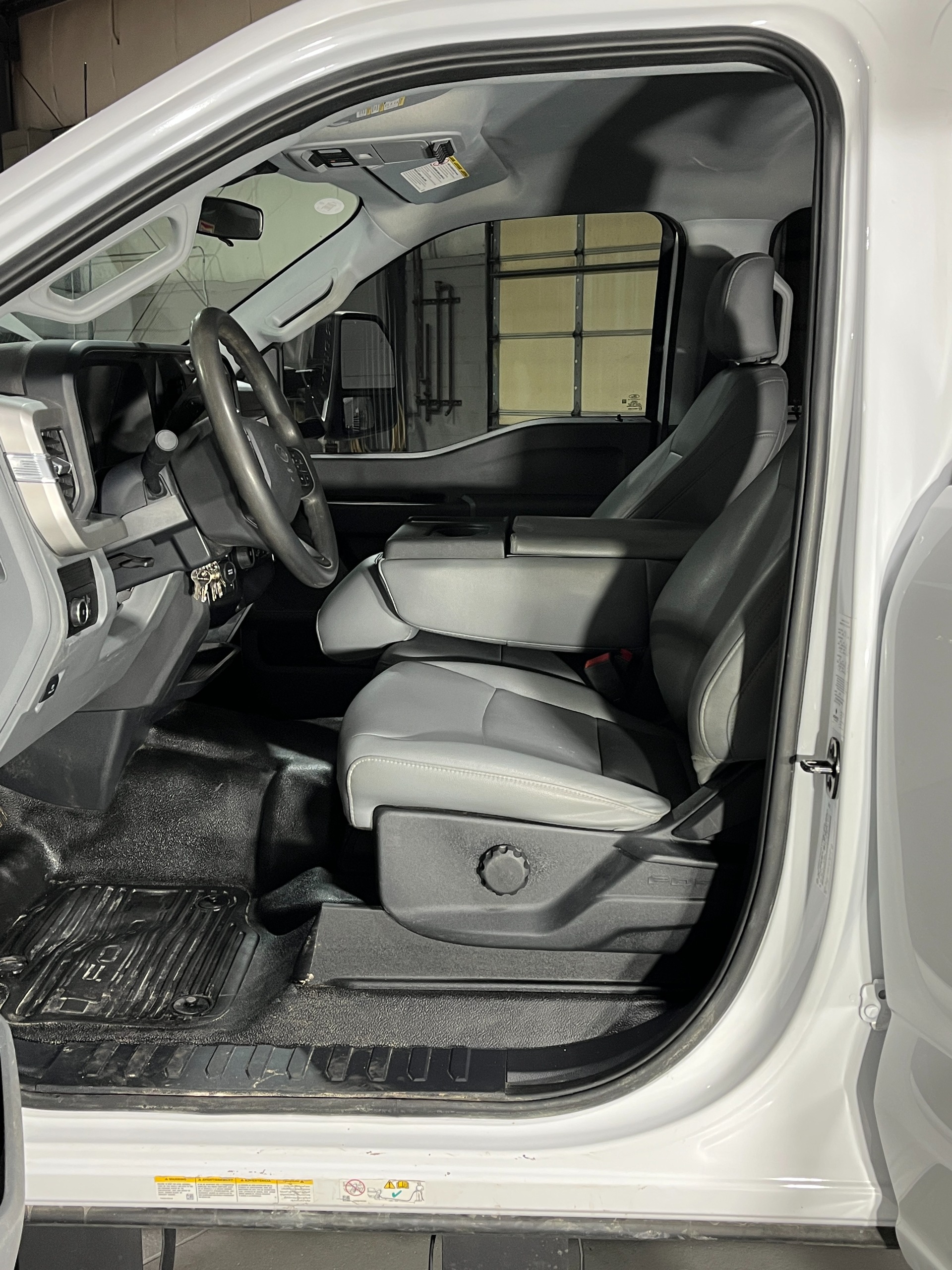 2023 Ford F-550 Super Duty Chassis Cab XL - Photo 18