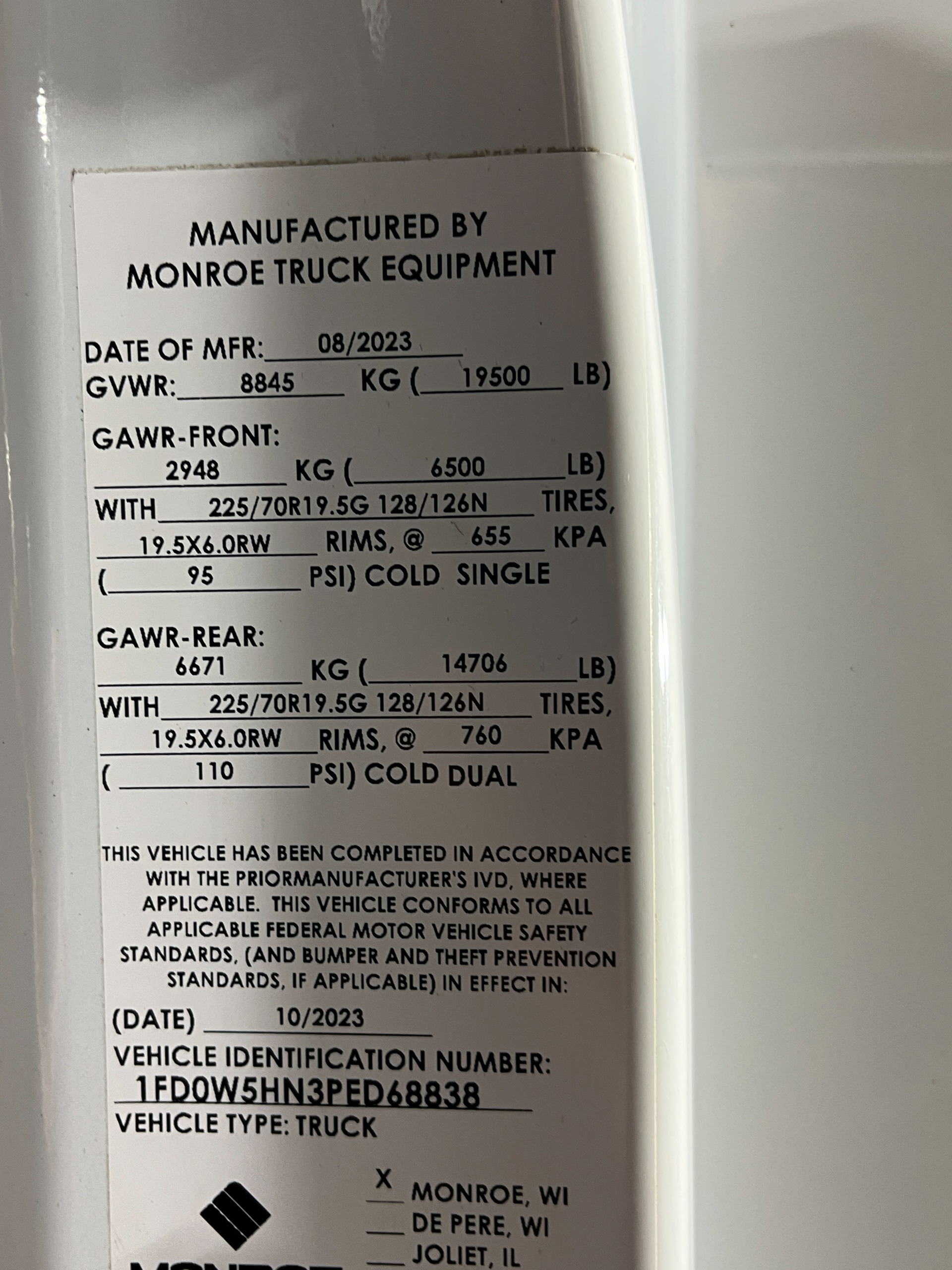 2023 Ford F-550 Super Duty Chassis Cab XL - Photo 29