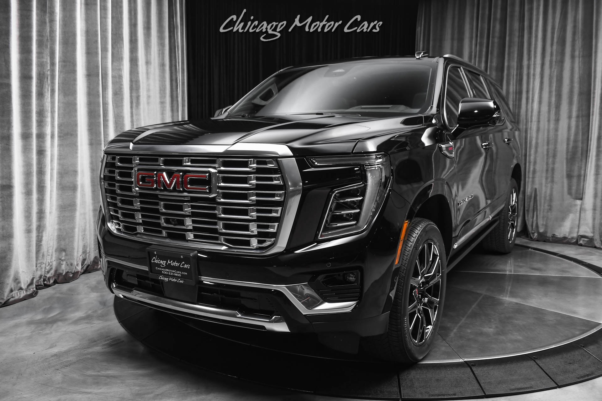 2025 GMC Yukon Denali - Photo 2