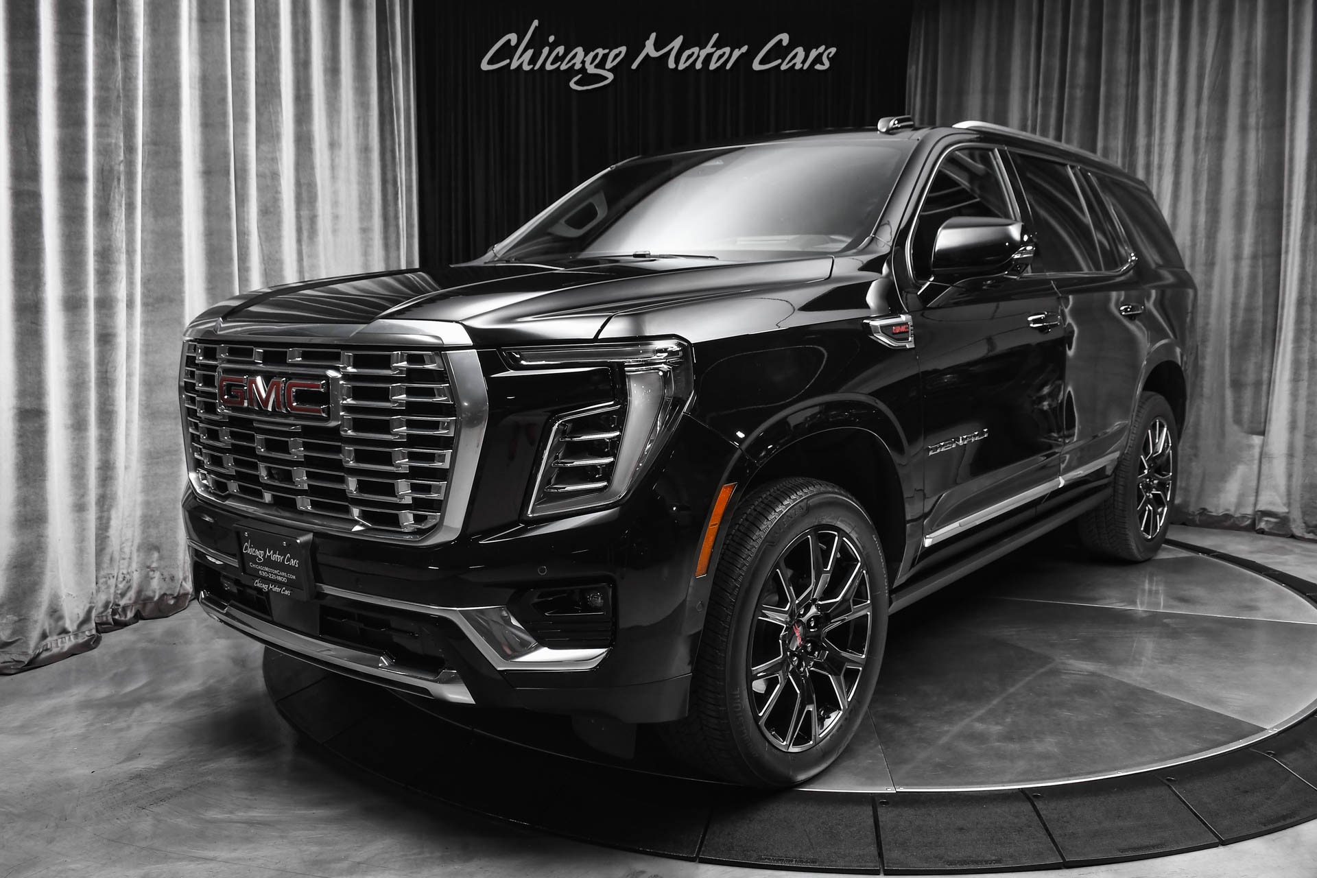 2025 GMC Yukon Denali - Photo 38