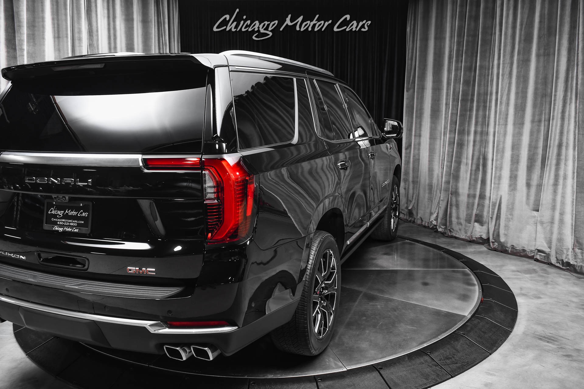 2025 GMC Yukon Denali - Photo 46