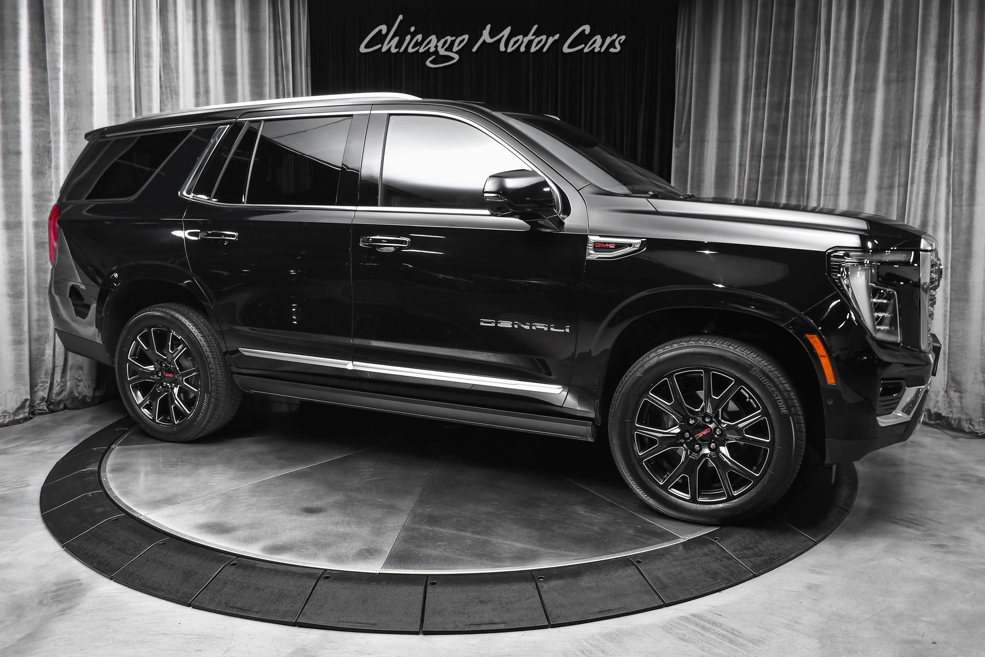 2025 GMC Yukon Denali - Photo 6