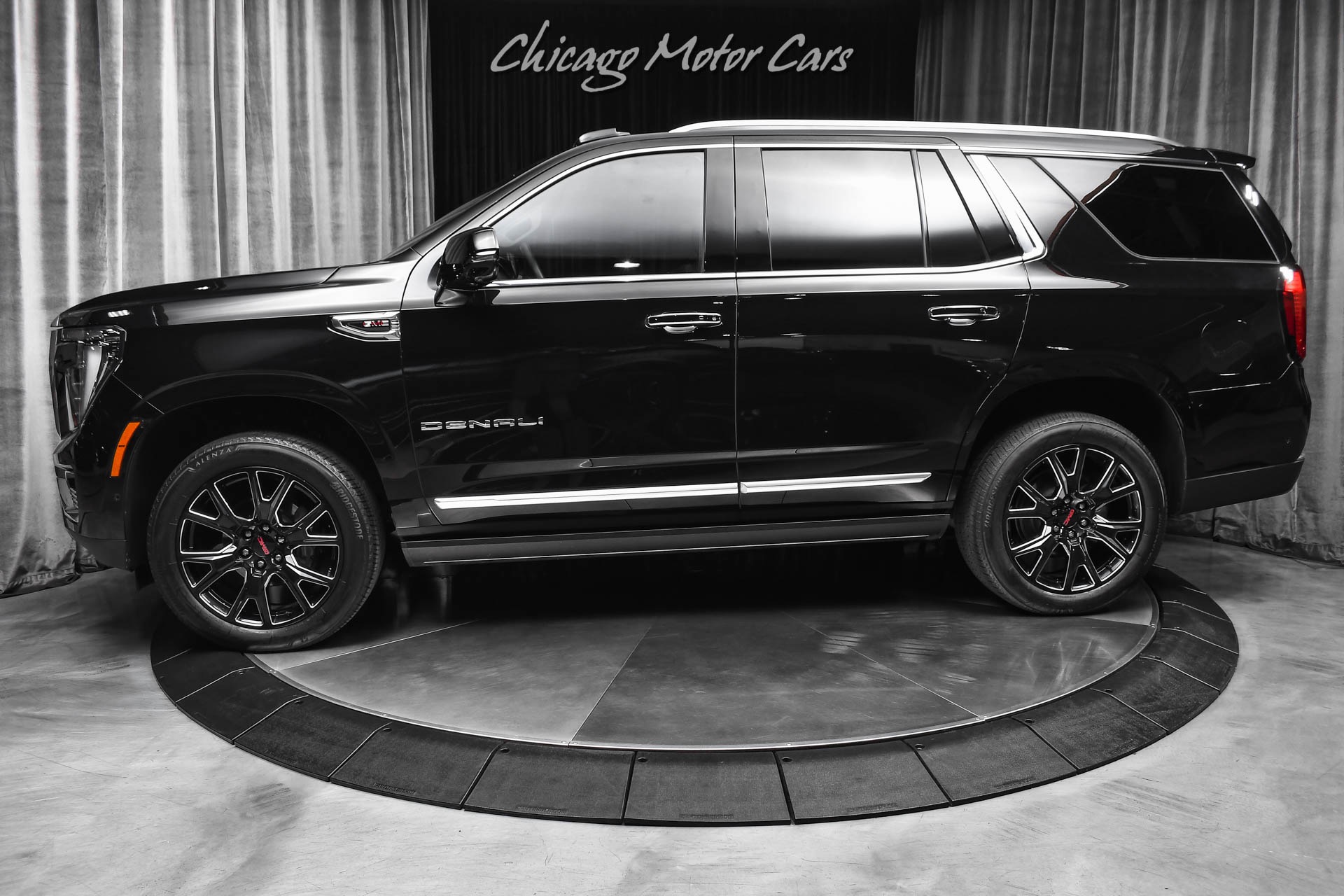 2025 GMC Yukon Denali - Photo 1