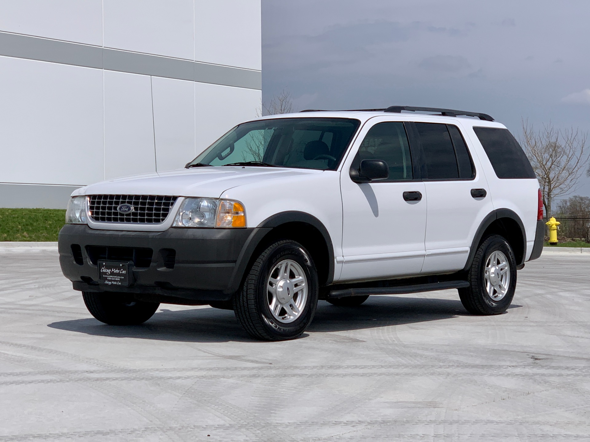 2003 Ford Explorer Xlt White