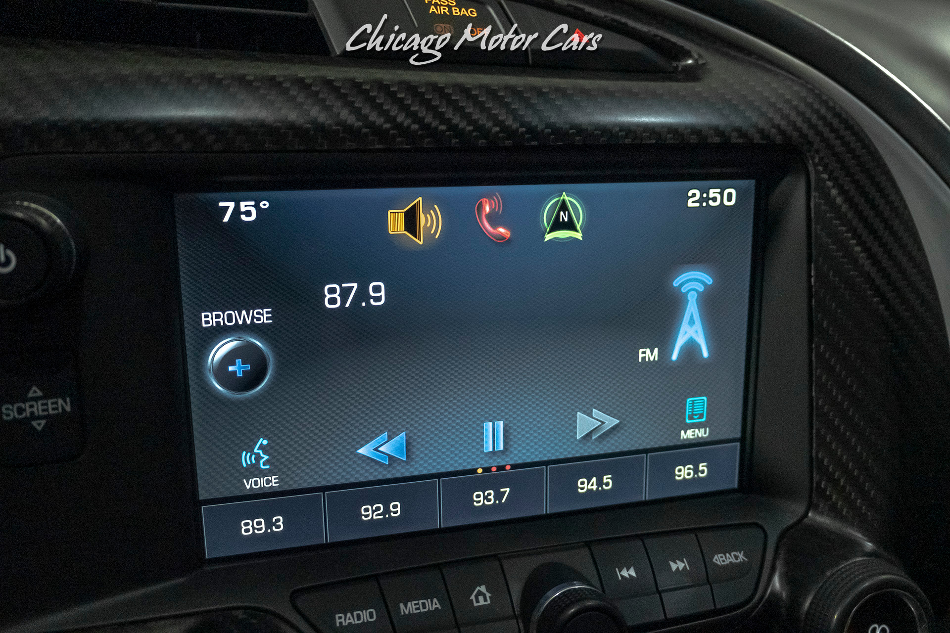 Moto multifonction radio commandee 1:10, vehicules-garages